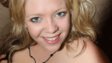 Newcummer Brittney Bloom