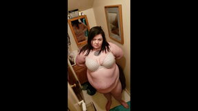 Cute BBW Has a Sneaky Cum