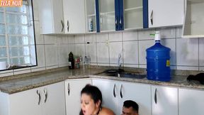 marido desconfia que o vizinho ta pegando sua esposa deixou a camera ligada e pegou a safada no flagra