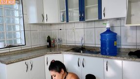 marido desconfia que o vizinho ta pegando sua esposa deixou a camera ligada e pegou a safada no flagra