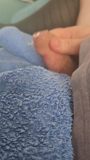 Nice big load, quick vid cumshot! Feels amazing!