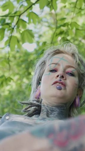 Alternative Girls Get Anal Fucked in the Nature