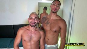 boy marrendo aguentou pica ate gozar - parte i