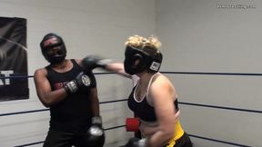 Boxing - Darrius Sparring Collection vs Warrior Amazon, Clever Brave and Fiesty Femenista (WindowsMedia)