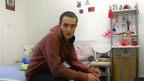 Dude literally fucks himself before taking a load