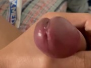 Batendo uma punheta molhada