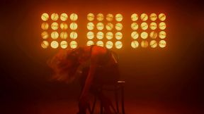 POLE DANCE STRIP TEASE DAN&Ccedil_A SENSUAL