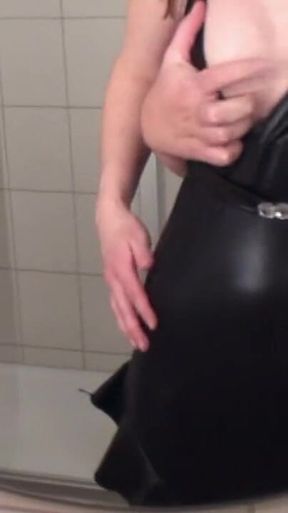 Toiletfuck After Party