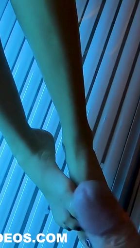 POV FOOTJOB - GIRL ALONE IN SOLARIUM   Clip 1
