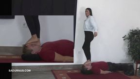 Under the feet of Mistress Natasa wmv Picture in picture Barefoot