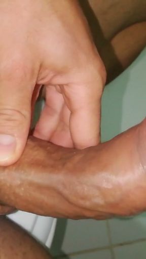 Big and Venezuelan penis, intense masturbation in white pantyhose, close-up, I&amp;#039;m yours   Clip 2