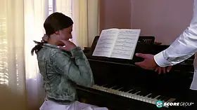 Tight Teen Foxy Di Rides the Pianist's Penis During Her Music Lesson