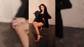 photoshoot brunette