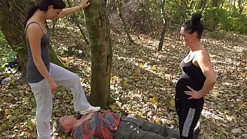 German Brat Girls trample old slave in forest