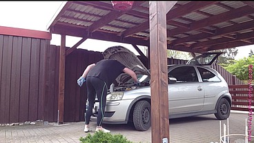Kleiner Autocheck in Legging