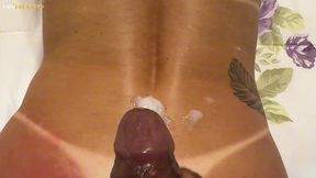 tarada por negoes milf esfrega seu grelo gigante tem cuzinho arrombado e ganha muito gozo