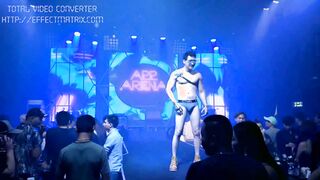 Watch this amateur college boy pleasure himself in the great outdoors