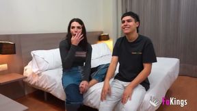 Ladyboy Jessica Kate, the most desired transsexual in Spain, fucks a young and inexperienced guy - F