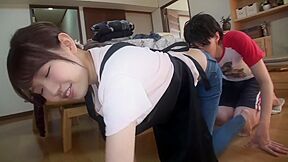 A Housekeeper Who Is An Active Full-time Housewife. I Thought It Would Be An Old Lady Who Would Come