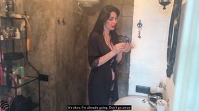 Stepmom seduced her stepson and asked him to cum on tits