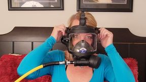 Aquaphilias- Kelli Curtis- Bedroom Full Face Mask SCUBA Dildo Play