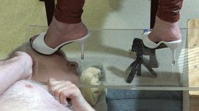 Face Trampling Under Plexiglas 2 - FULL HD 1080p WMV