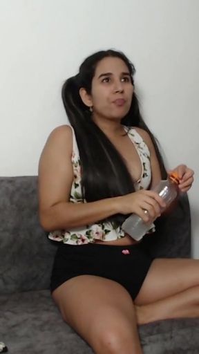 ask for my cock the Venezuelan whore very sexy   Clip 1