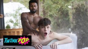 Braxton Cruz Gets A Handjob In The Hot Tub, Then Fucks A Twink In Doggystyle