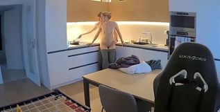 il me fait du bien dans la cuisine