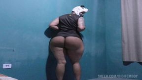 Hot shemale with a big ass to use, cum with, and who can never get pregnant.