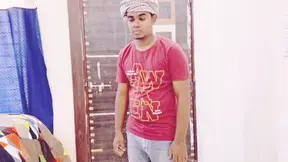 Hottest Indian desi aunty Megha shows off her juicy fruits