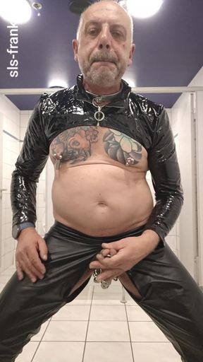 Sls-frank Masturbate in Pornokino Toilette in Trier