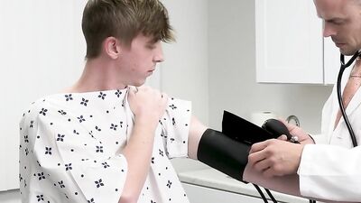 Naughty doctor gives that guy an exam and fucks him hard