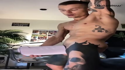 POV Tatted Hoss Kado SHUDDERING With Pleasure  Autoblow Ultra  Chile