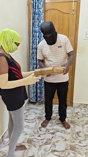 Delivery Boy Unexpected Fucks Lonely Girl