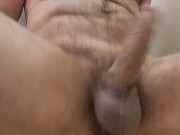 HAIRY MUSCLE BEAR STROKING COCK AND THRUSTING