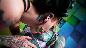 inexperienced tattooed hippie girl gets anal lesson from alternative pornstar
