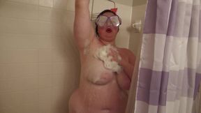 BBW Takes a Shower in with a Scuba Mask