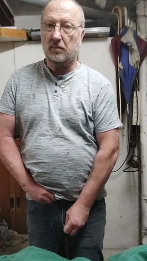 Strip and wank
