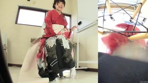 Subtitled Japanese kimono pee desperation failure in HD