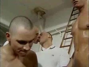 youthfull Skinhead plenty of-hook-up Initiation