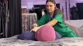 Nurse facesitting (mov)