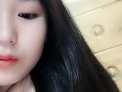 Beauty small tit amateur teen masturbating her shaved pussy