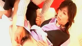 Chica Asia con Rojo Tocándose Sus Coños en Primer Plano Vídeo 3