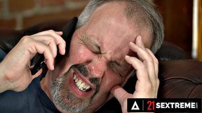 21 SEXTREME - Masseuse Lina Mercury Knows How To Deal with This Old Man's Back Pain