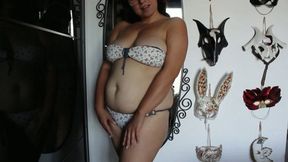 Chubby gf tries on her old bikinis