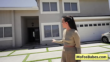 Sexy brunette girl pay her gardener with a wet blowjob and some juicy pussy (Angelina Moon, Logan Xander)