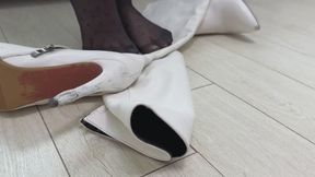 Loubotuins ankle boots crush, Louboutins so Kate 120 crush, boots full destruction, high heels stomping, ripping leather boots, over the knee boots destruction, cutting boots