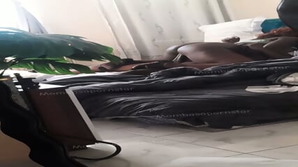 CHOCOLATE MILF RIDING BBC