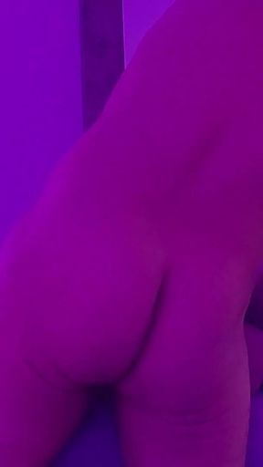 Damon gives a tantrique massage to Julia Sky
